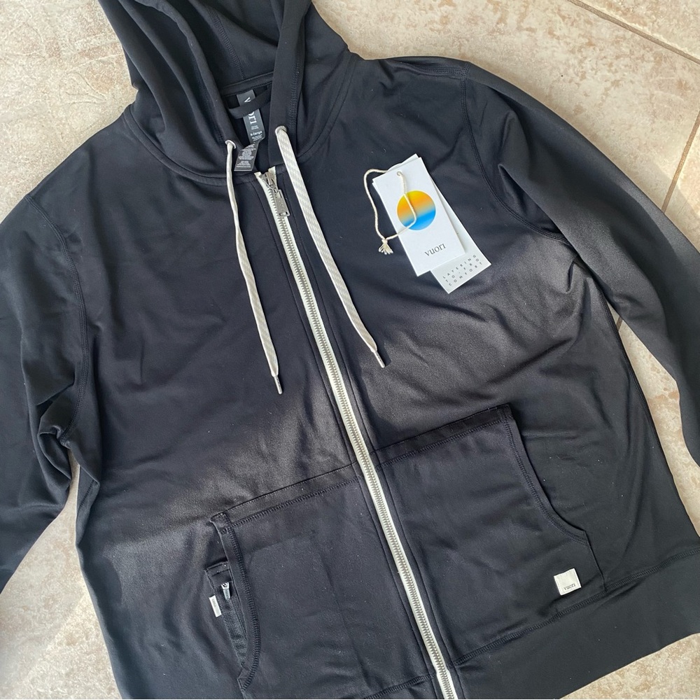 NWT black vuori jacket